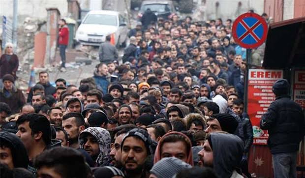 DİSK-AR: İşsizlik Dizginlerinden Koptu, Bir Ayda 1,2 milyon işsiz